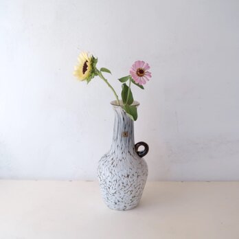 コーヒーマーブルの花瓶の画像