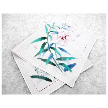 綿ハンカチ（薄ピンク色のピコ刺繍付き）（ササユリの花）（白色）の画像