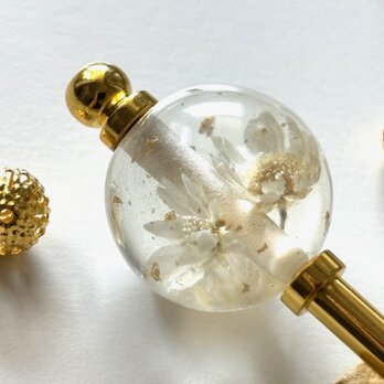 かんざし　ドライフラワーの水中花　白　ホワイト　生成り　ナチュラル　一本挿し　一本簪　涼しげ　樹脂　クリア　透明　夏の画像