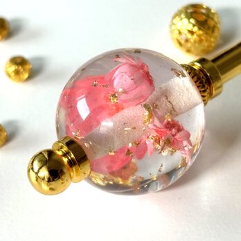 かんざし　ドライフラワーの水中花　薄ピンク　一本挿し　一本簪　涼しげ　樹脂　クリア　透明　夏秋春　紅葉の画像