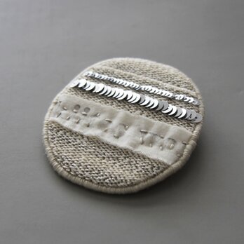 maru brooch no.91の画像
