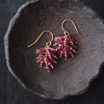 【K14gf】Rhodolite Garnet Earrings／ロードライトガーネット フリンジピアスの画像