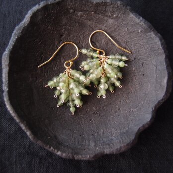 【K14gf】Green Apatite × Nephrite Earrings／グリーンアパタイト×ネフライト フリンジピアスの画像