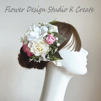 白い薔薇とピンクのプルメリアのヘアクリップ　ハワイ挙式　髪飾り　トロピカル　造花　リゾ婚　白　プルメリア　フラ　フラダンスの画像