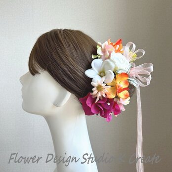 白い薔薇とプルメリアのヘッドドレス　ヘアアクセサリー　結婚式　ウェディング　前撮り　髪飾り　海外挙式　リゾ婚　花嫁ヘア　結婚式の画像