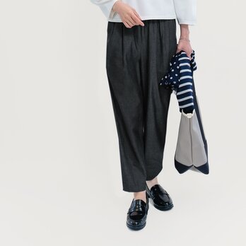 合わせやすさNo.1！ 頼れる黒 岡山デニム テーパードパンツ ●VIOLA-TP●の画像