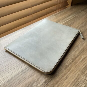 《L字ファスナー型》レザーラップトップケース （Tundra） 13インチノートパソコン用