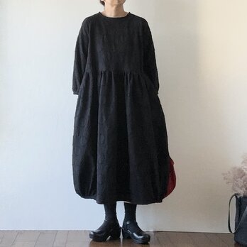 綿麻ドットBLACK //黒ジャカード織　**雰囲気たっぷりなコクーンデザイン・ワンピースの画像