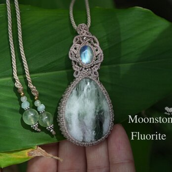 虹色★moonstone ×Angel Feather Fluoriteマクラメネックレス1636の画像