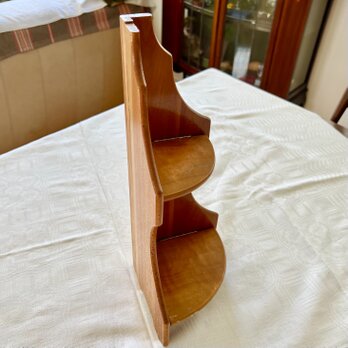 木製小型コーナー飾り棚の画像