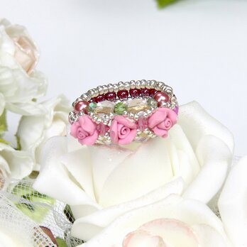 フィモ薔薇蕾の姫〔ダークローズ〕リング（フィモ薔薇/スワロ/ガラスパール ビーズリング）《ビーズアクセサリー》の画像