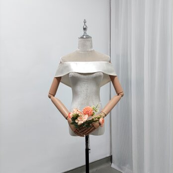取り外しオフショルダー アイボリー くるみボタン 光沢サテン 色直し 披露宴/結婚式の画像
