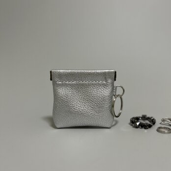SHIMMER.イタリア.レザーバネ口小物ポーチ◆メタリックシルバー　小銭財布　コインケース　新作の画像