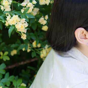 スノーボールピアス　イヤリング　レインボーポストタイプ（s)（シルバー）