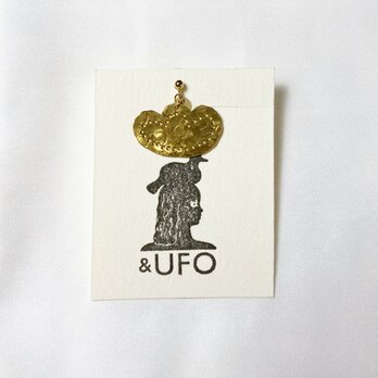 真鍮ピアスorイヤリング「くも」片耳用の画像