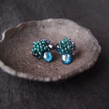 【天然石刺繍／ピアス】BlueGreenJade × PeacockBlueKyanite × LondonblueTopazの画像