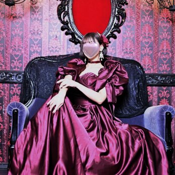 実例写真！カラードレス ワインレッド 取り外し袖 ファスナー 光沢サテン 背中見せ プリンセスライン 前撮りの画像