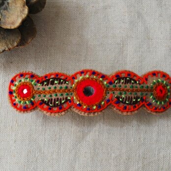 ミラー刺繍のまるまるカラフルバレッタ オレンジの画像