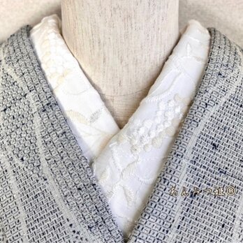 綿の刺繍半衿 白mixの画像