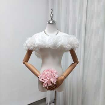 美品！取り外しオフショルダー ラッフルフリル ビーズ 上質オーガンジー 編み上げ 花嫁/ウェディングドレスの画像