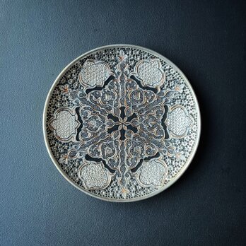 ペルシャの銅皿　飾り皿　壁飾り（ガラムザニー）Φ20ｃｍ【GHALAM ZANI -041】の画像