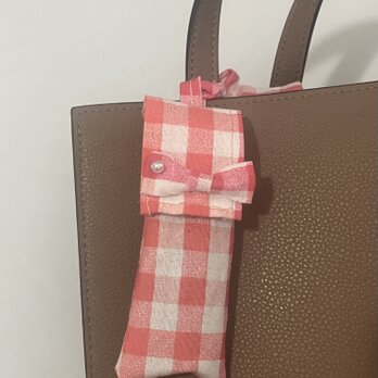 Lip balm holder w scrunchieの画像