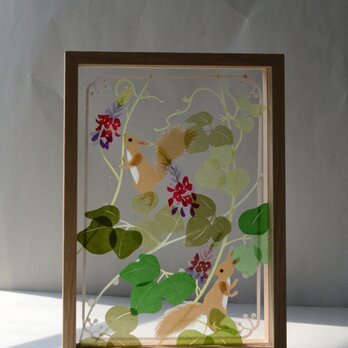 光透ける切り絵＊葛とリス