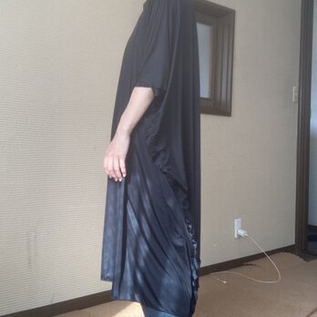 黒ナイロンニットチュニックの画像