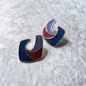 PT16-【 TRIFARI 】トリファリ・ ヴィンテージピアス　3-tone purple enamel paintの画像