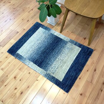 夏は涼しく冬は暖かい天然無染めラグ ガゼニラハット 肌触りが気持ちい　89x62cm　D781の画像