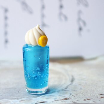 ガラスのクリームソーダ②　★ガラスのミニチュア喫茶店★