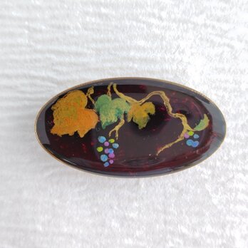 野ぶどうⅡ＊手描きレジンの帯留め