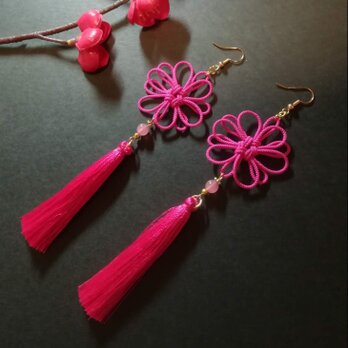 【和風】八重菊結びとタッセルのピアス（イヤリング）（ピンク）【チャイナ】【中華風】【成人式】【着物】【浴衣】【袴】【アジアン】の画像