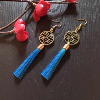 【和風】中華風チャームとタッセルのピアス（福or双喜紋）（イヤリング）（薄青）【着物】【浴衣】【袴】【チャイナ】【中華風】の画像