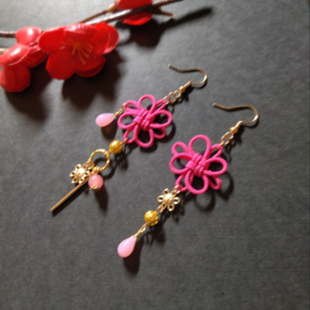 【和風】飾り結びとお花のピアス（イヤリング）（ピンク）【成人式】【着物】【浴衣】【袴】【中華風】【チャイナ】の画像