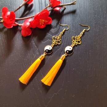 陰陽とタッセルのピアス（イヤリング）（ピンク）【中華風】【チャイナ】【華ロリ】【和風】【インヤン】のコピーの画像