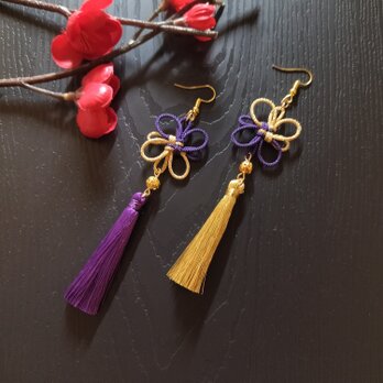 【和風】吉祥結びとタッセルのピアス（イヤリング）（ゴールド×紫）【着物】【浴衣】【袴】【中華風】【チャイナ】の画像