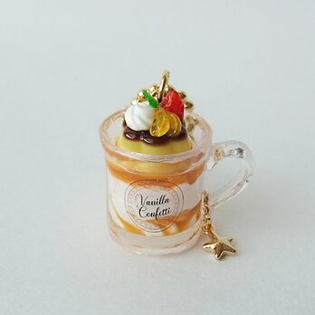 【受注制作】マグカッププリンパフェのキーホルダーの画像