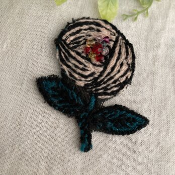 ★ ☆ハンドメイド☆ミナペルホネンrosyピンクブローチビーズスワロの画像