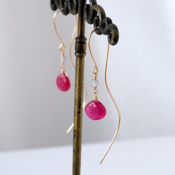 【★SALE】宝石質ルビーのロングフックピアス（Lサイズ）の画像