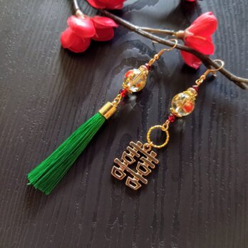 双喜紋とタッセルのピアス（イヤリング）（色オーダー可）【華ロリ】【チャイナ】【ダブルハピネス】の画像