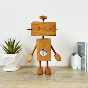 Tuba  木製ロボットの画像