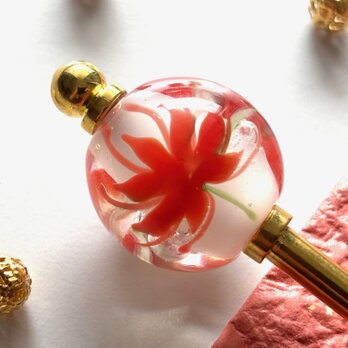 かんざし　彼岸花のとんぼ玉　曼珠沙華　赤　レッド　秋　紅葉　トンボ玉　蜻蛉玉　一本差し　一本簪　ゴールド　の画像