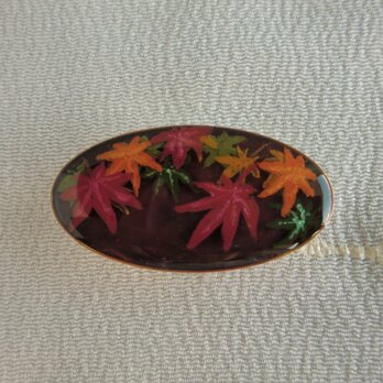 紅葉（2024年）＊手描きレジンの帯留めの画像