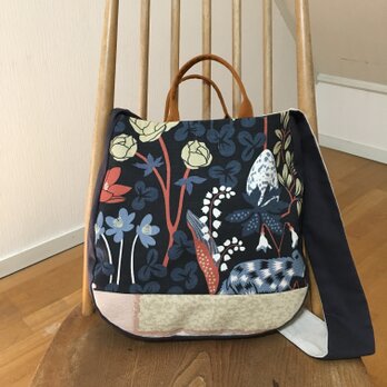 2way  斜め掛けバッグ　ショルダーバッグ　庭の花とクマ