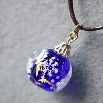 ＊期間限定SALE＊クリスマスペンダント「オーナメントモチーフ」雪の結晶(青）の画像