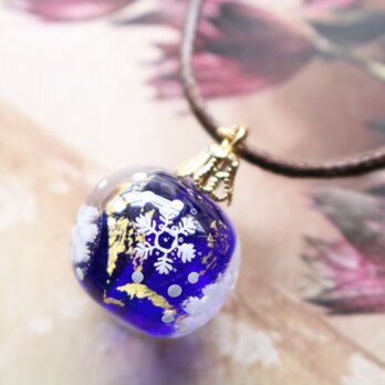 クリスマスペンダント「オーナメントモチーフ」雪の結晶(青）の画像