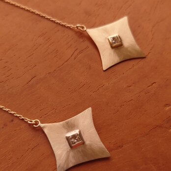 K10×brown diamondピアスの画像