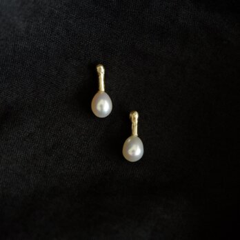 パールとゴールドのピアス K10の画像