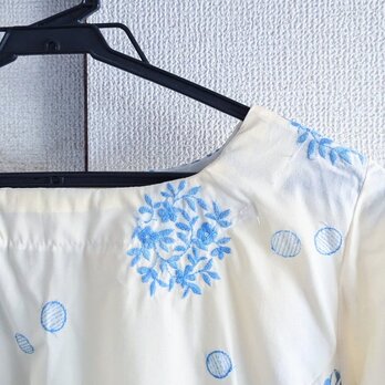 花のブラウス１３０